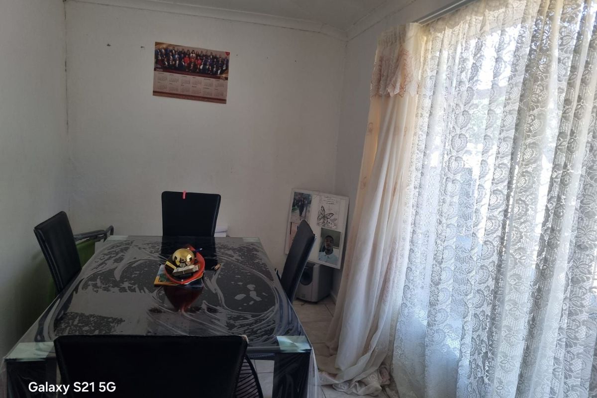 House For Sale in Senekal Central - Photo 3