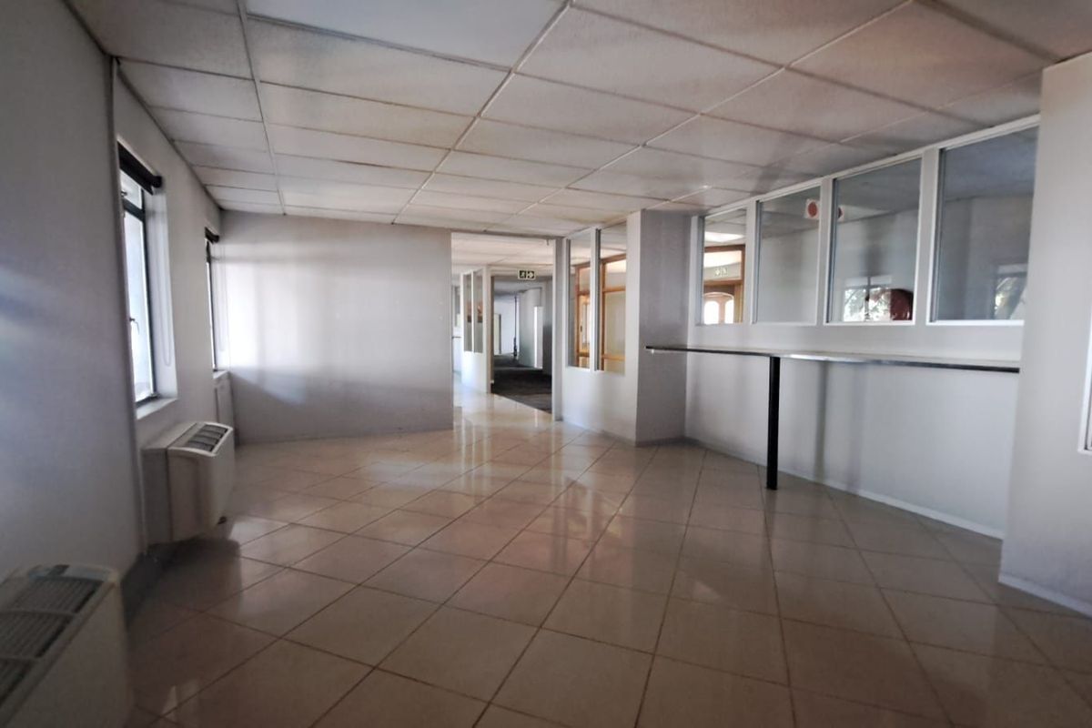 Office To Rent in Hatfield - Photo 4