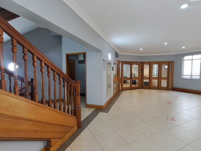 Office To Rent in Hatfield - Photo 3