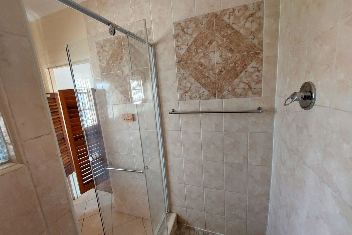 House To Rent in Graaff-Reinet Central - Photo 4