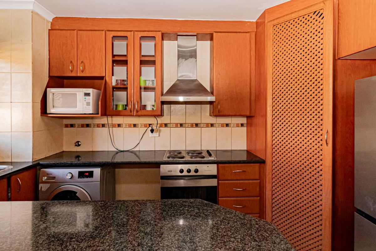 House For Sale in Ferndale - Photo 2