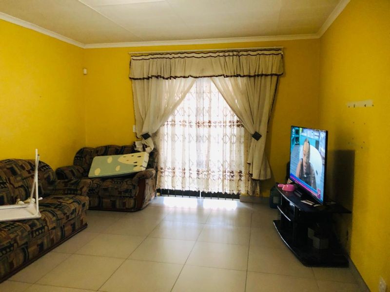 House For Sale in Cultura Park - Photo 4