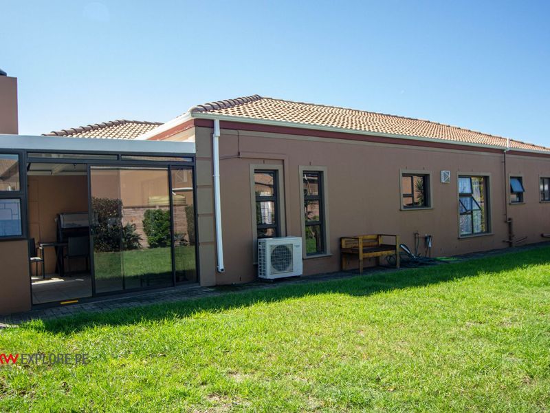 House For Sale in Morningside - Photo 6