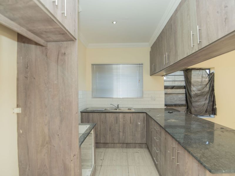 House For Sale in Bluewater Bay - Photo 7