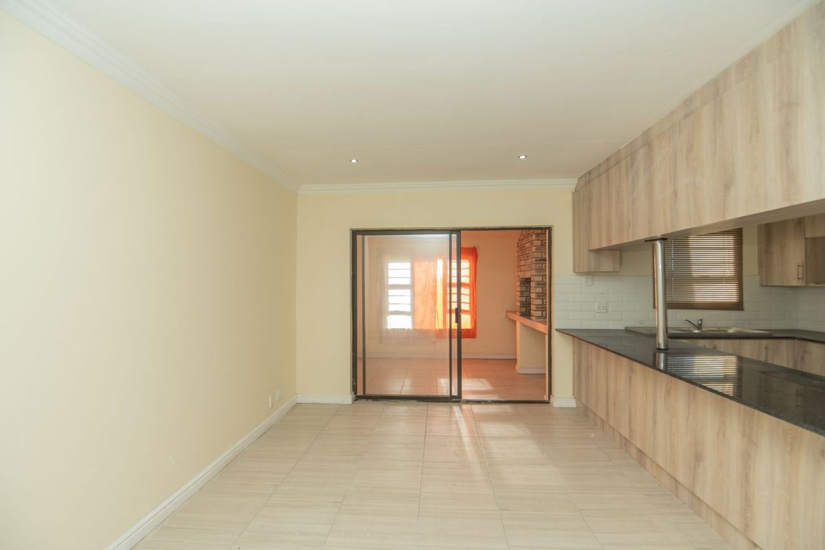 House For Sale in Bluewater Bay - Photo 3