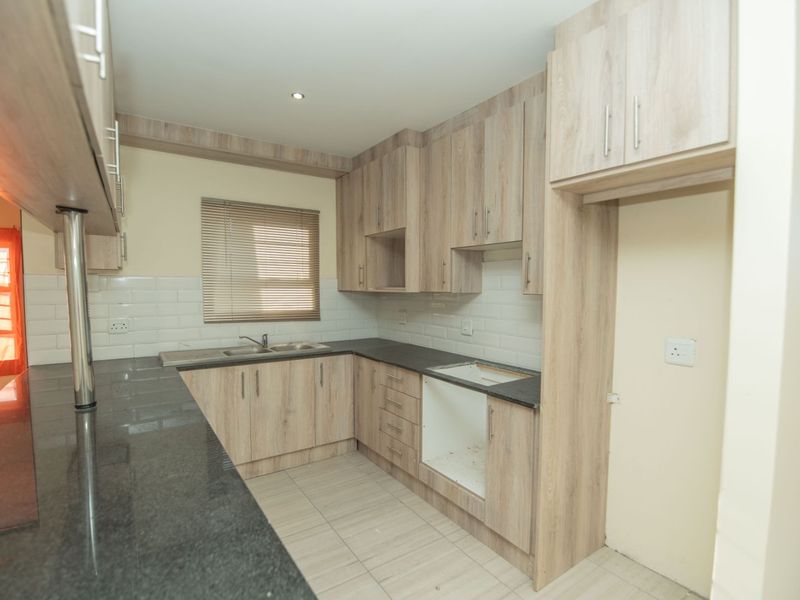 House For Sale in Bluewater Bay - Photo 8