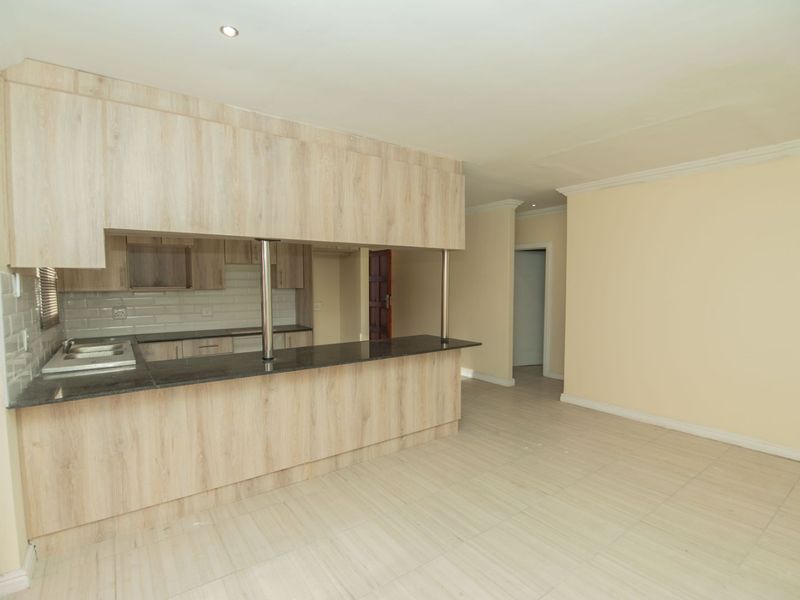 House For Sale in Bluewater Bay - Photo 6