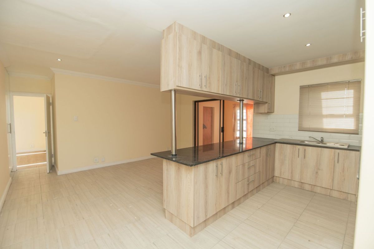 House For Sale in Bluewater Bay - Photo 2