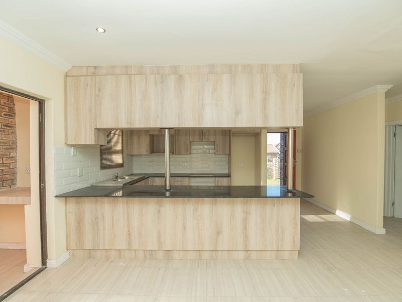 House For Sale in Bluewater Bay - Photo 5