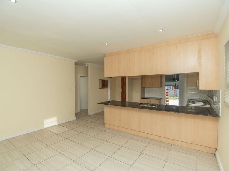 House For Sale in Bluewater Bay - Photo 5