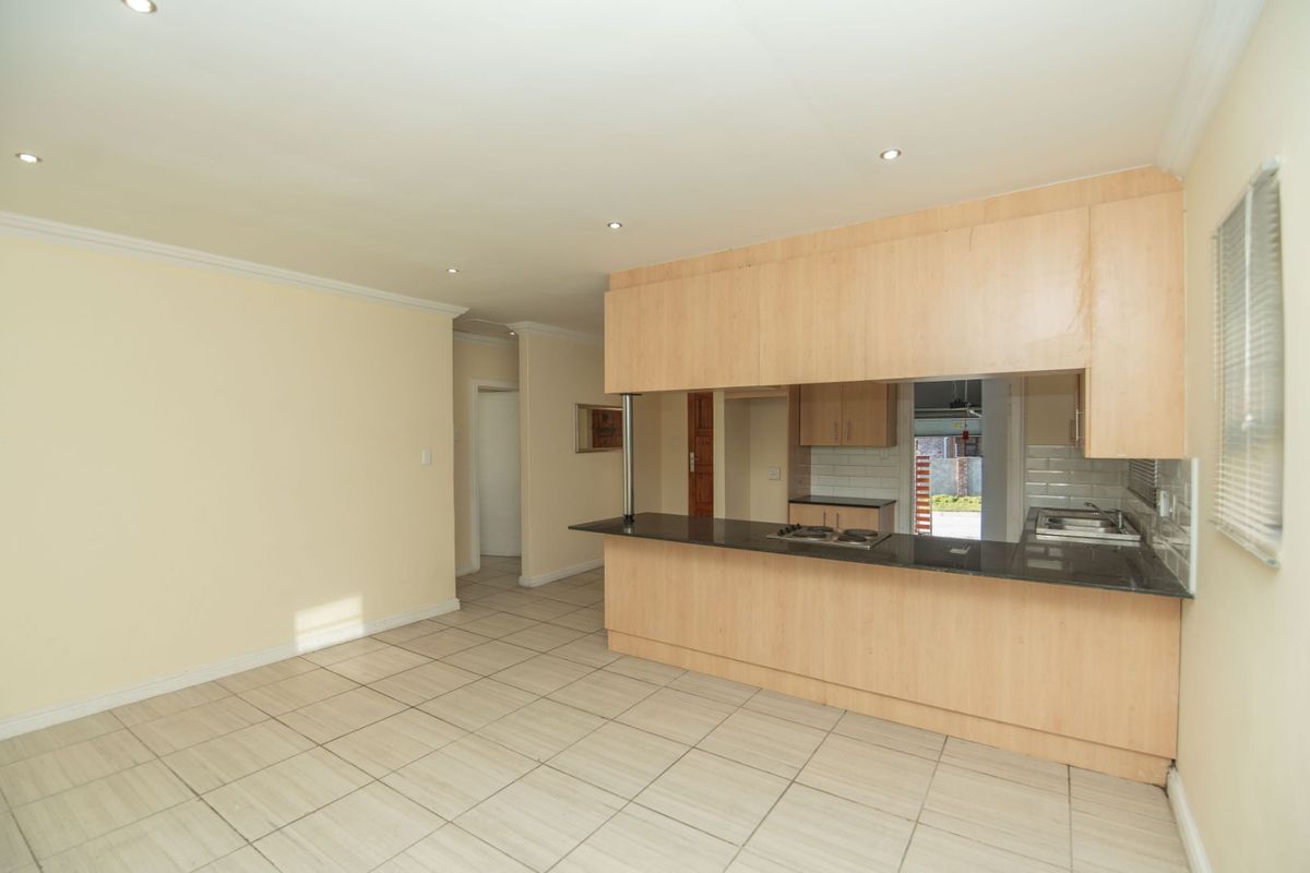 House For Sale in Bluewater Bay - Photo 5