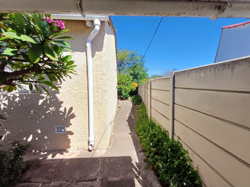 House For Sale in Forest Hill - Photo 10