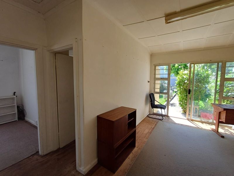 House For Sale in Forest Hill - Photo 8