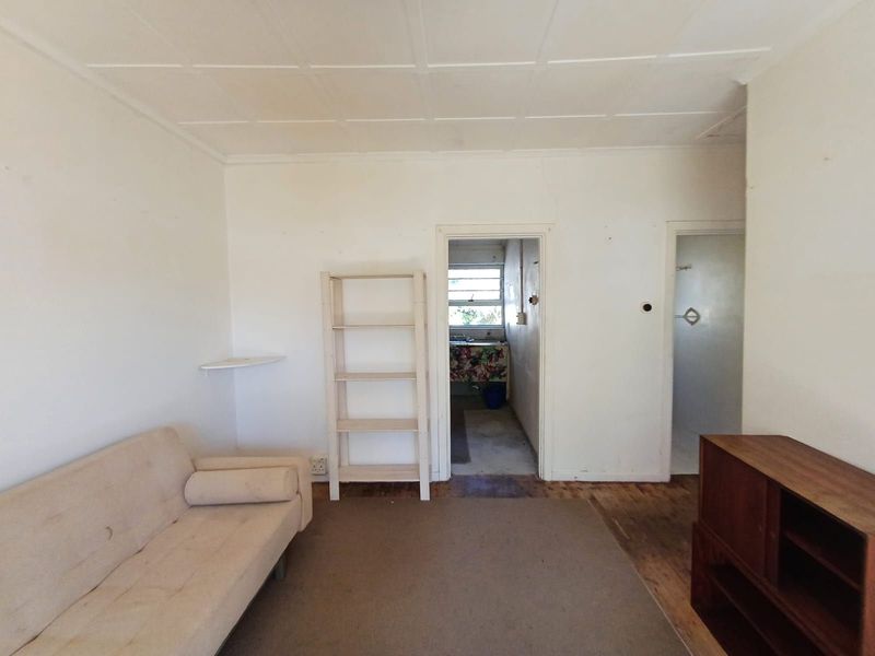 House For Sale in Forest Hill - Photo 3