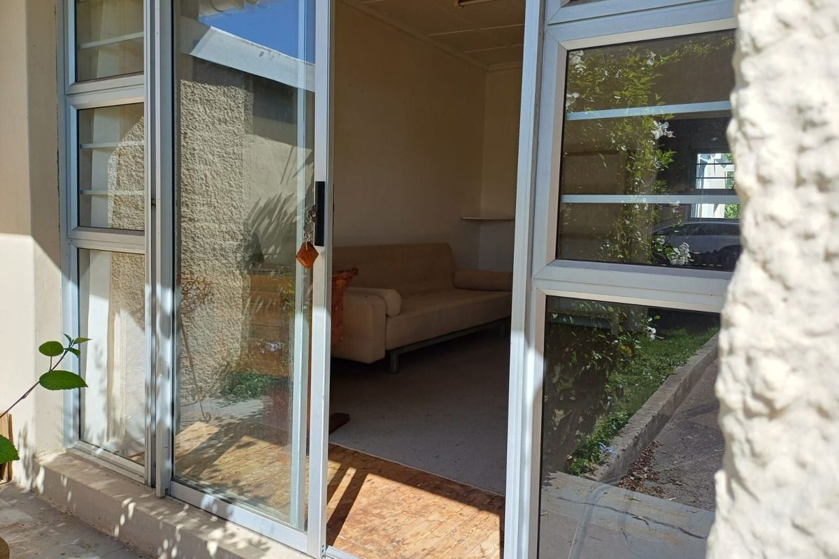 House For Sale in Forest Hill - Photo 2