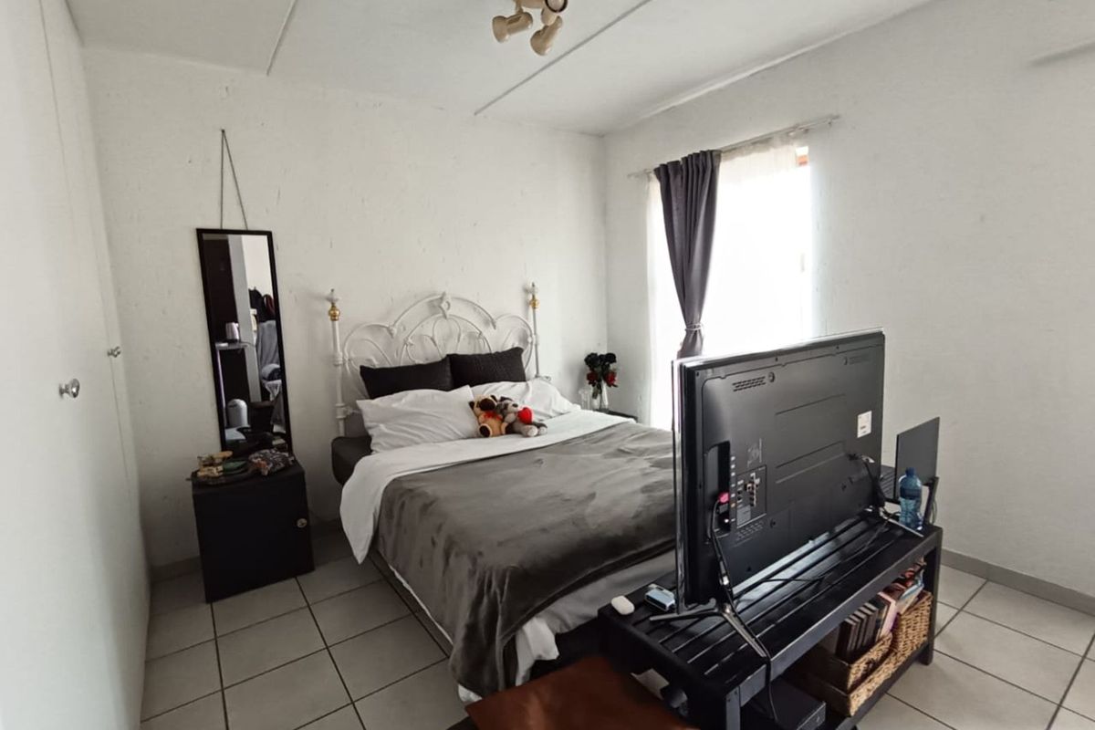 Apartment For Sale in Ferndale - Photo 2