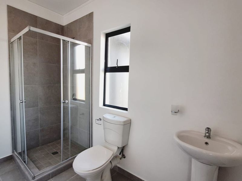 Apartment To Rent in Sheffield Bay - Photo 6