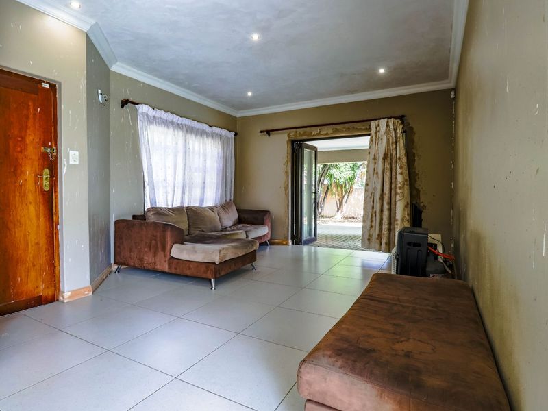 House For Sale in The Reeds - Photo 2