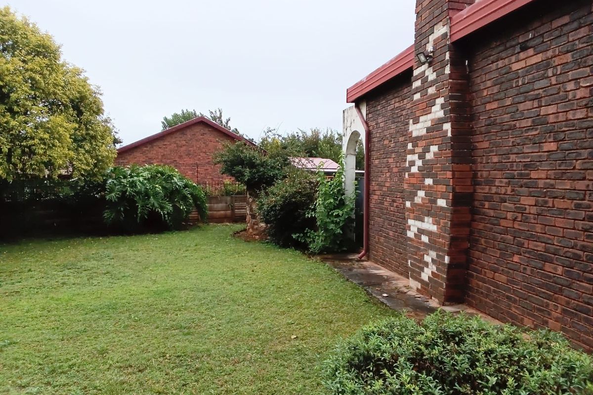 House For Sale in Lyttelton Manor - Photo 3