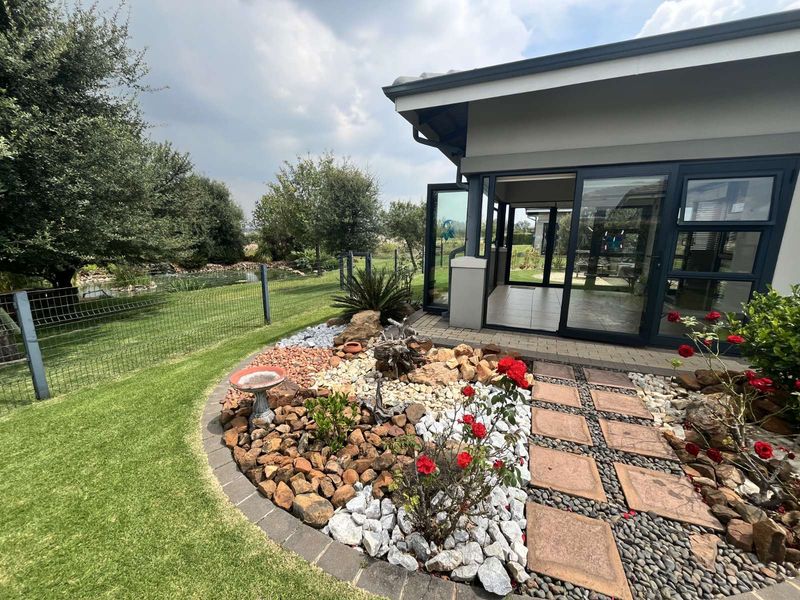 House For Sale in Eastlands Mature Lifestyle Estate - Photo 2