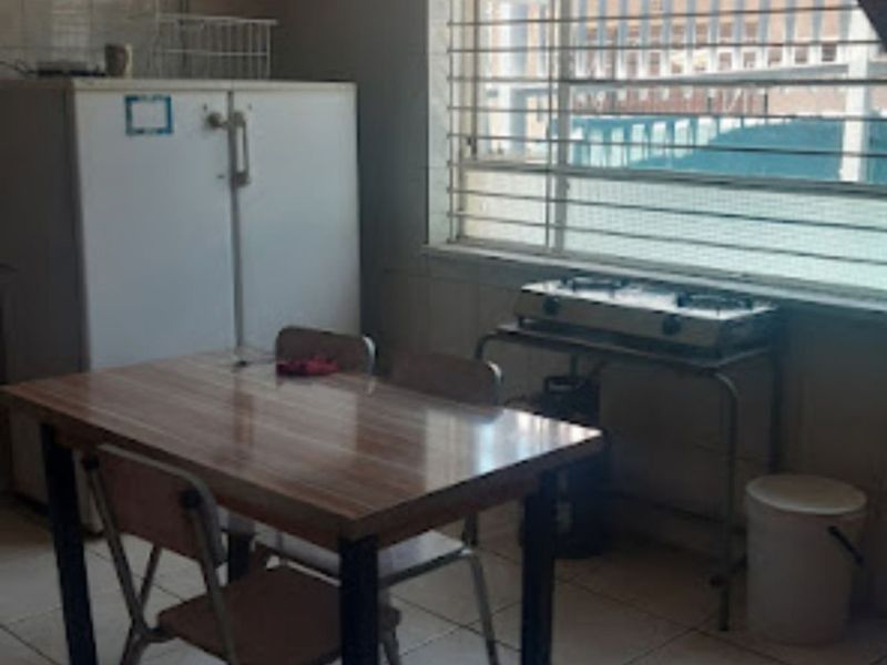 House For Sale in Brixton - Photo 4