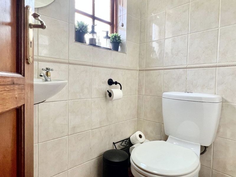 Townhouse For Sale in Ermelo Central - Photo 5