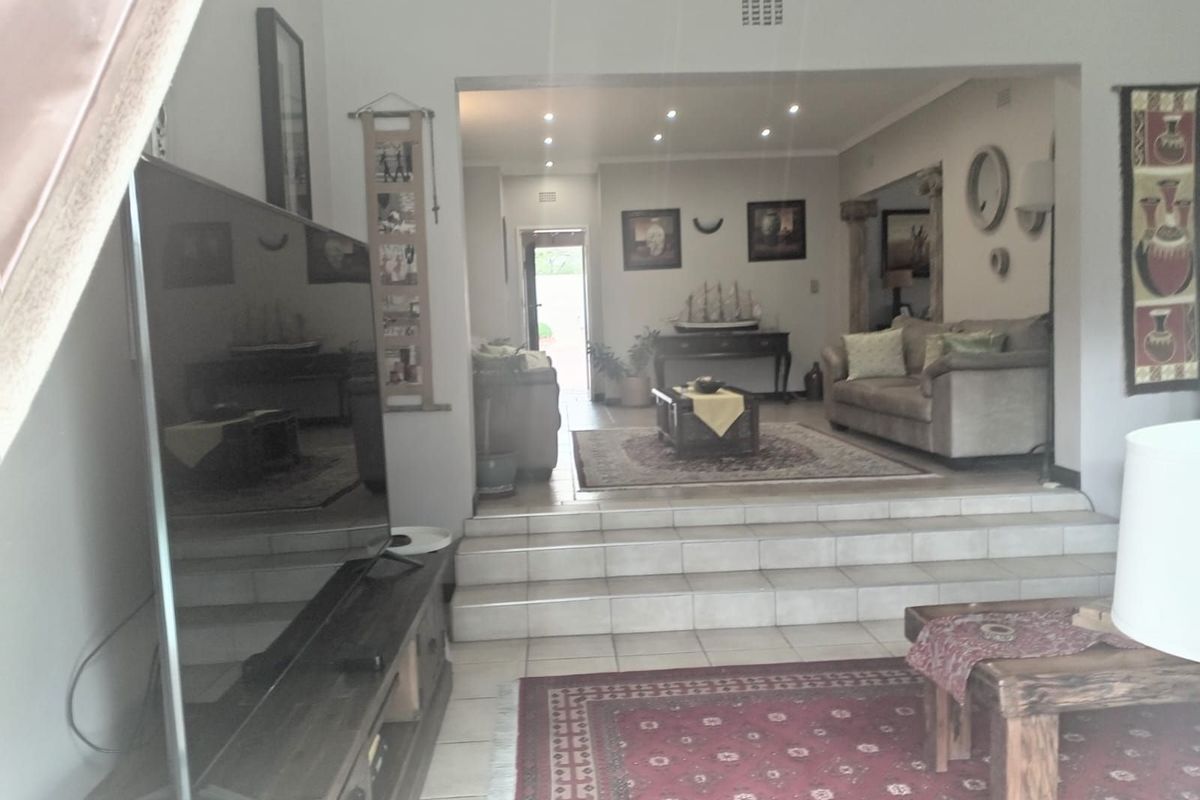 House For Sale in Randpark Ridge - Photo 4