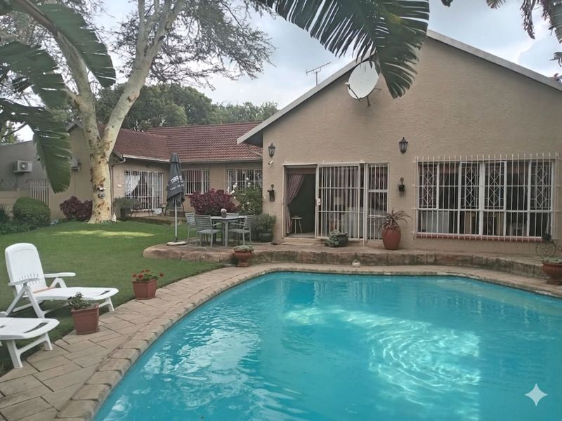 House For Sale in Randpark Ridge - Photo 10