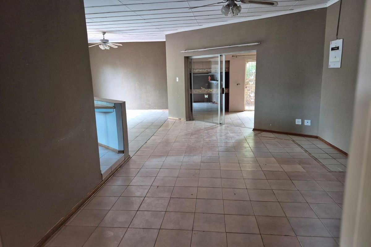 House For Sale in Kuruman Central - Photo 4