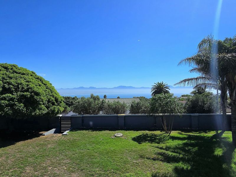 House For Sale in Linkside - Photo 5