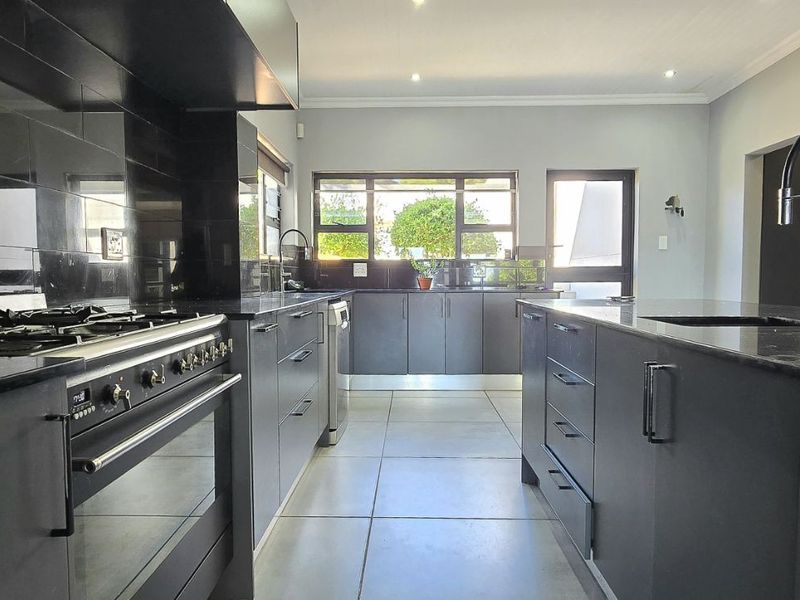 House For Sale in Linkside - Photo 8