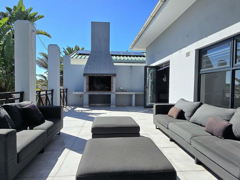 House For Sale in Linkside - Photo 3