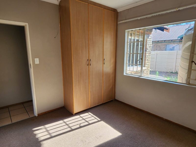 Townhouse For Sale in Bendor - Photo 9