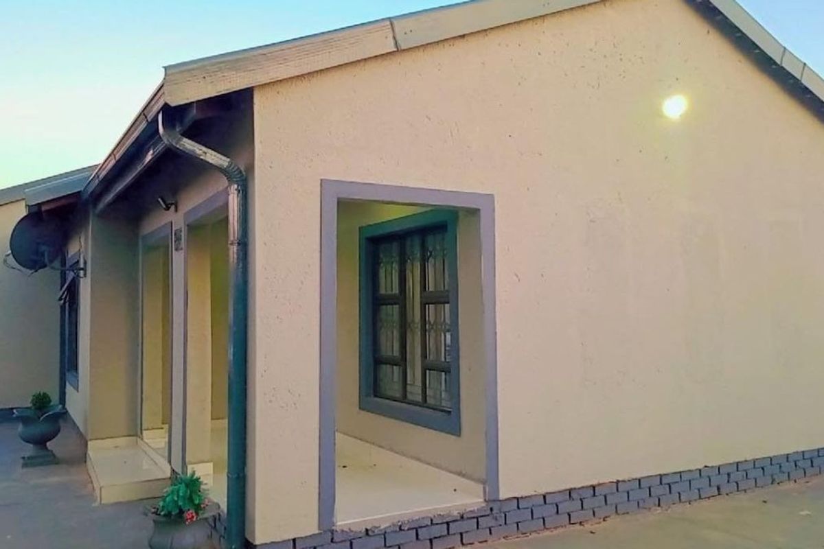 House To Rent in Hammanskraal Central - Photo 2