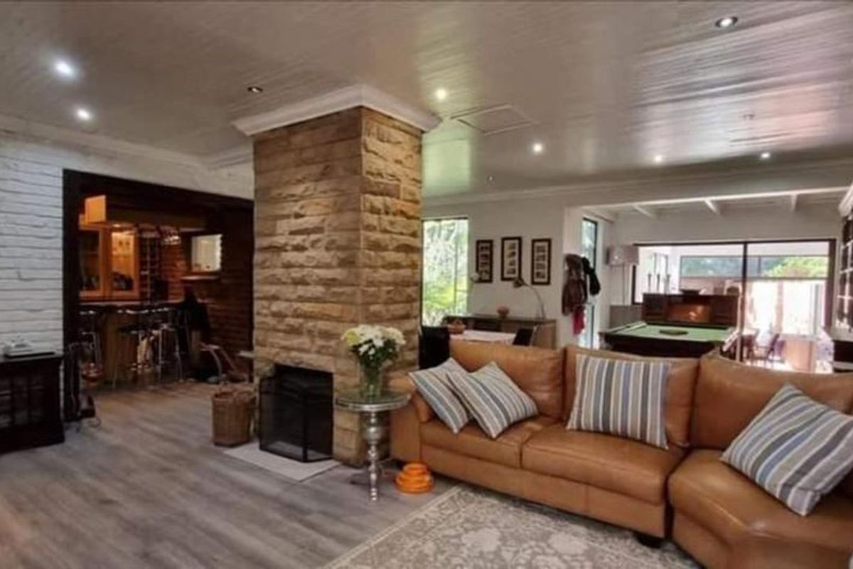 House For Sale in Carters Glen - Photo 2