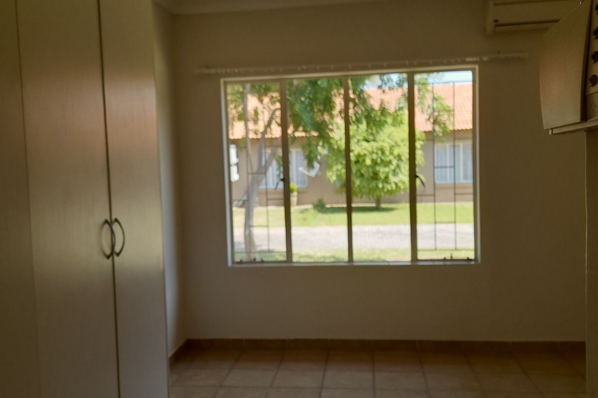 House For Sale in Onverwacht - Photo 5