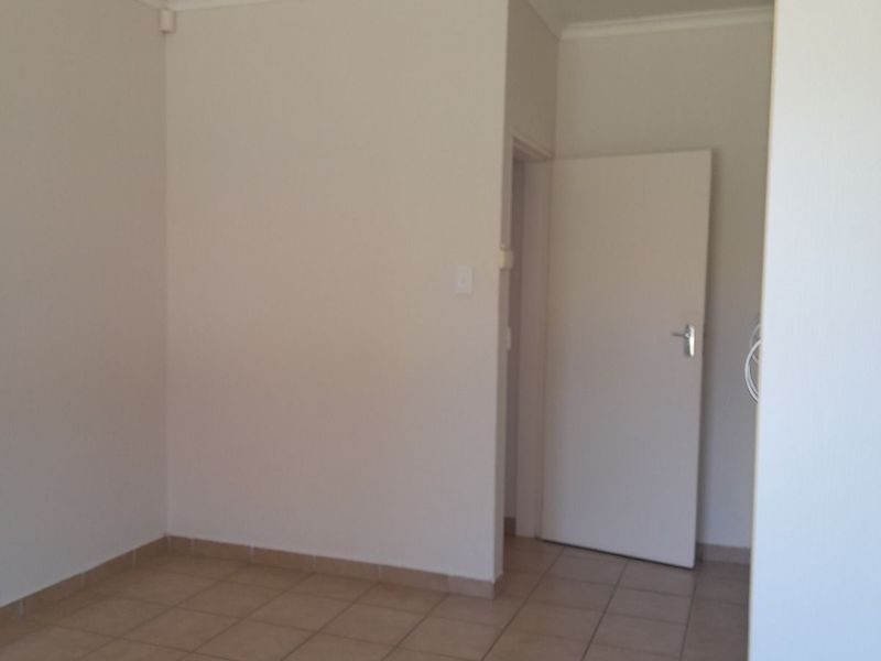 House For Sale in Onverwacht - Photo 4