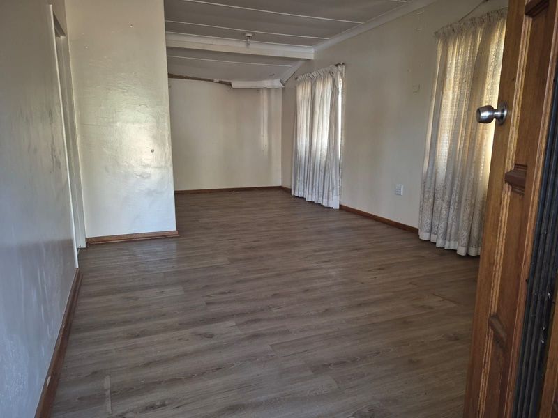 House For Sale in Kuruman Central - Photo 4