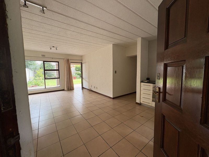 Apartment For Sale in Morningside - Photo 4