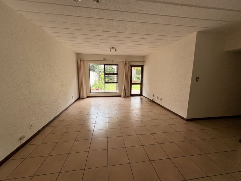 Apartment For Sale in Morningside - Photo 9