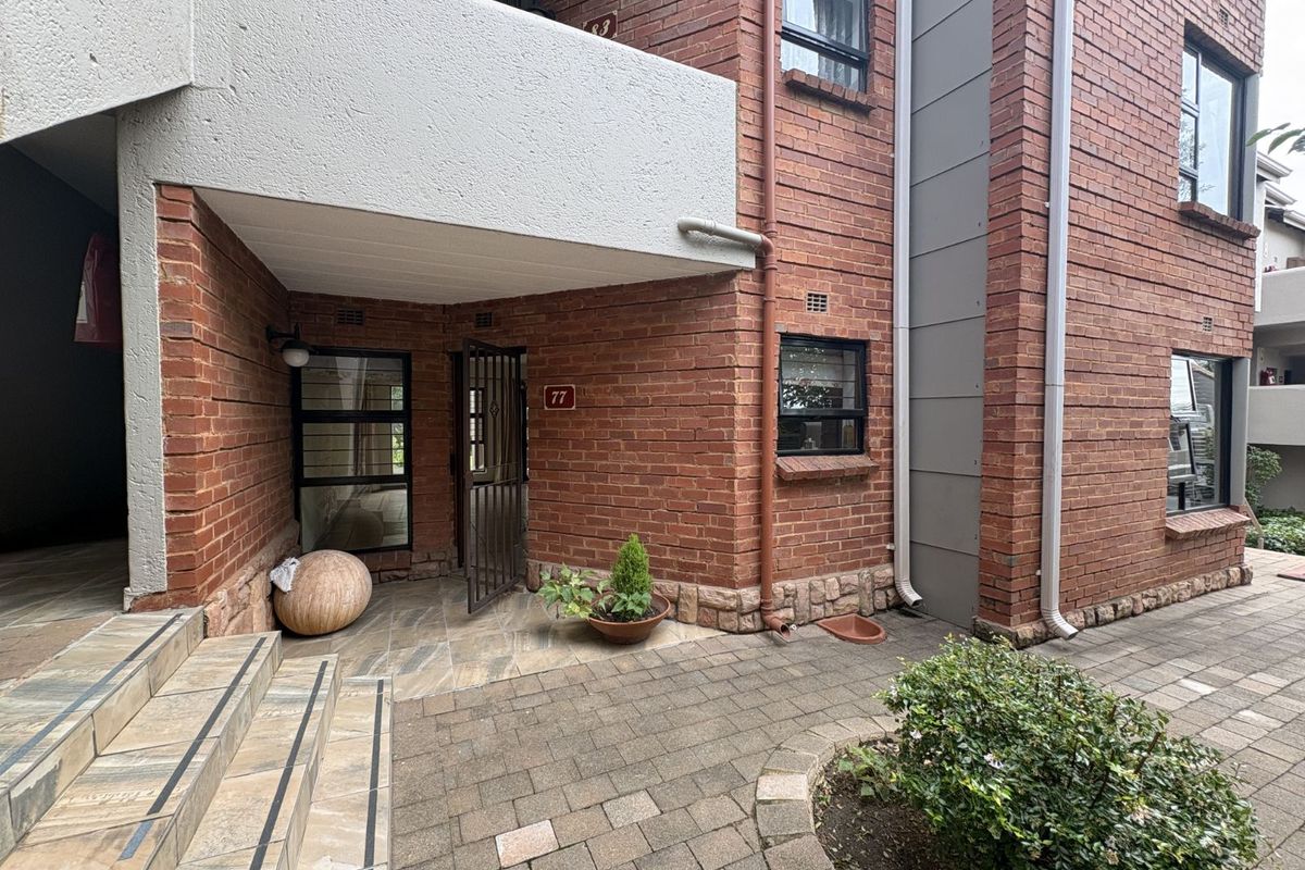 Apartment For Sale in Morningside - Photo 3