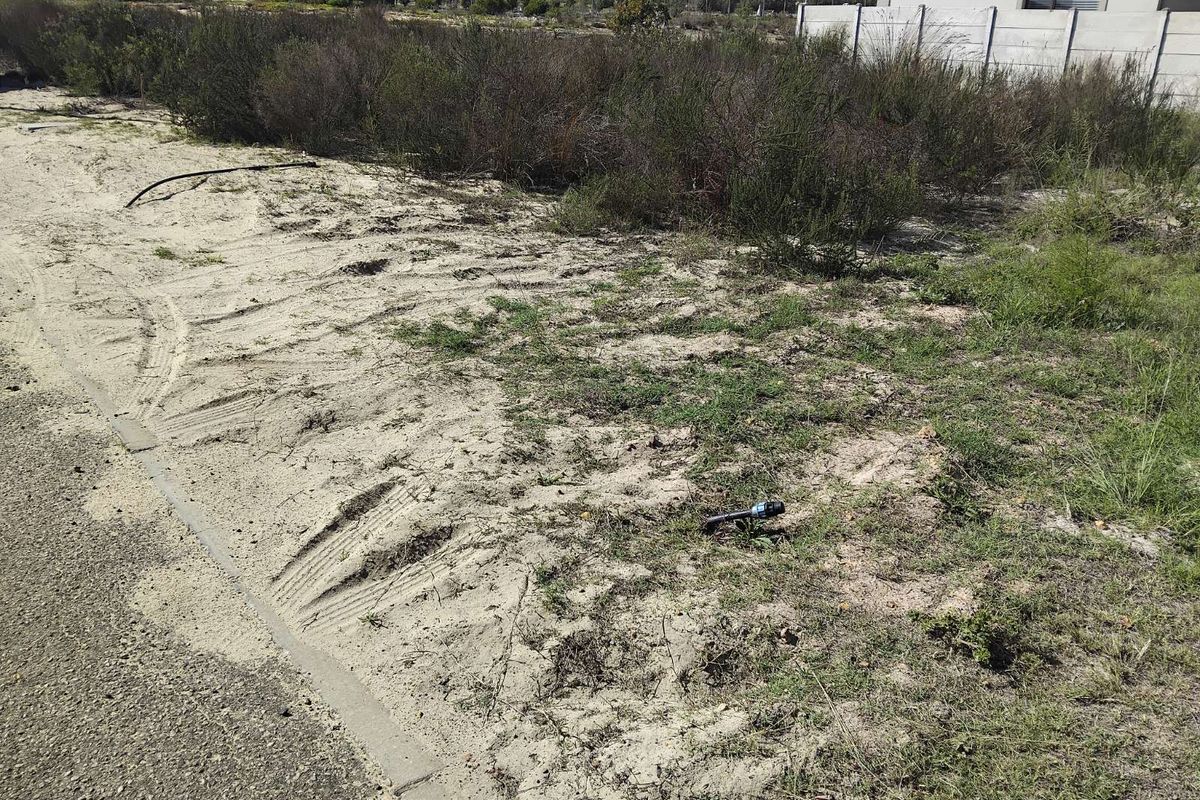 House For Sale in Albertinia Central - Photo 2