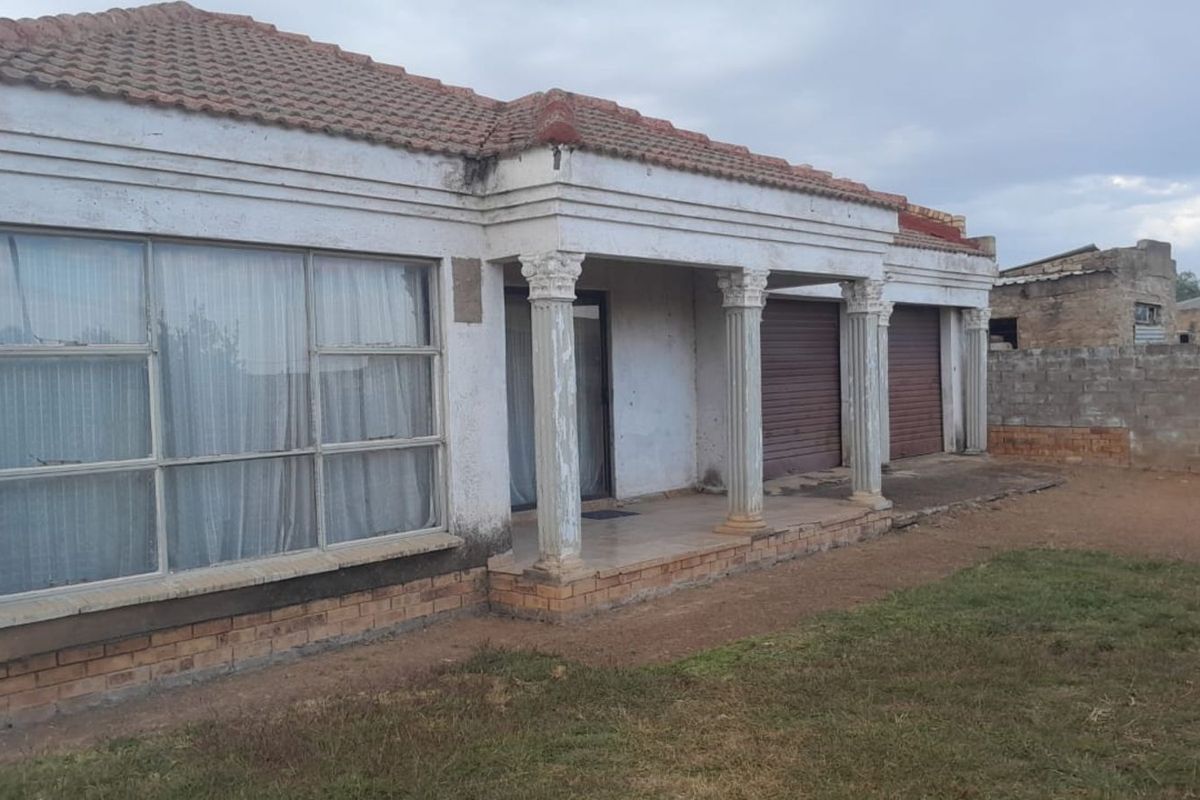 House For Sale in Hammanskraal Central - Photo 4