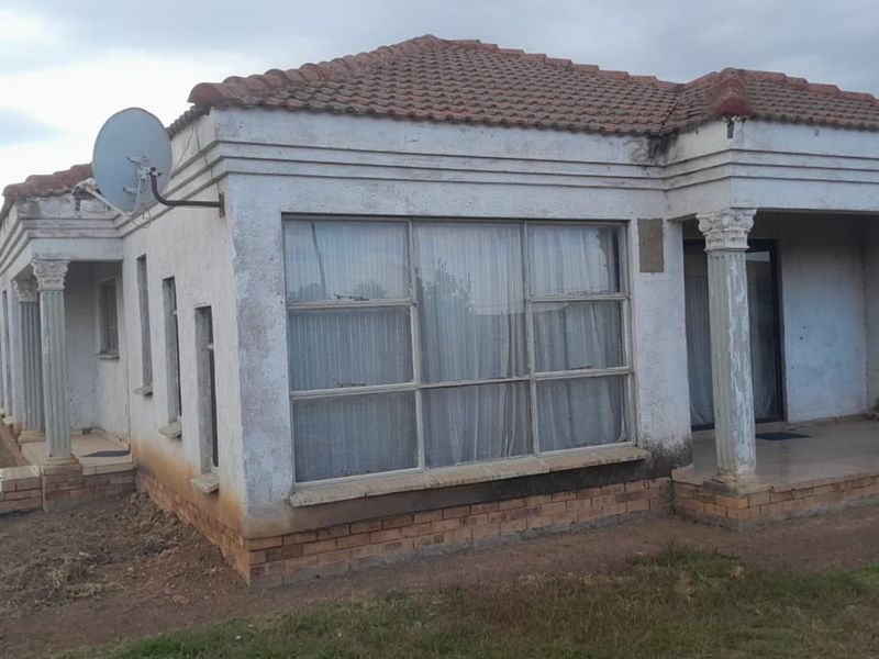 House For Sale in Hammanskraal Central - Photo 3