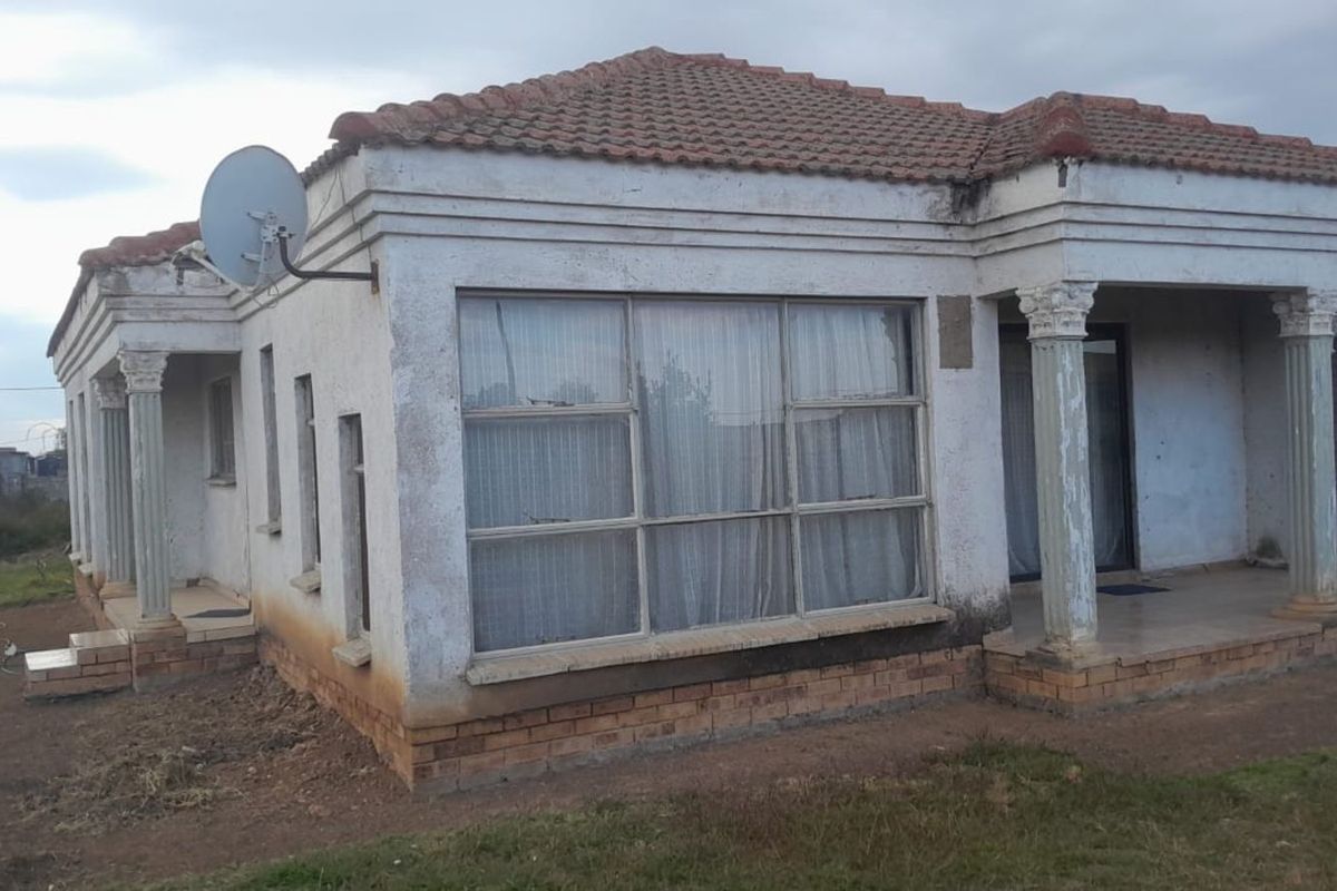 House For Sale in Hammanskraal Central - Photo 3