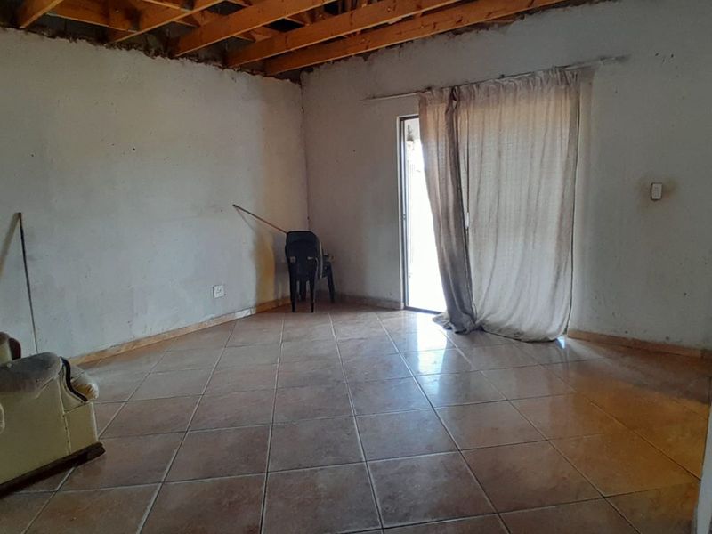 House For Sale in Hammanskraal Central - Photo 9