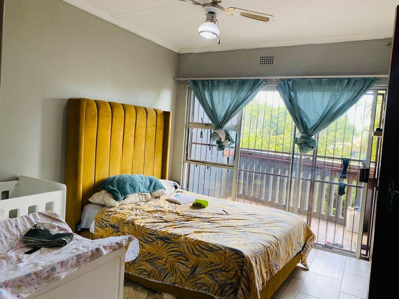 Townhouse For Sale in Tasbet Park - Photo 10