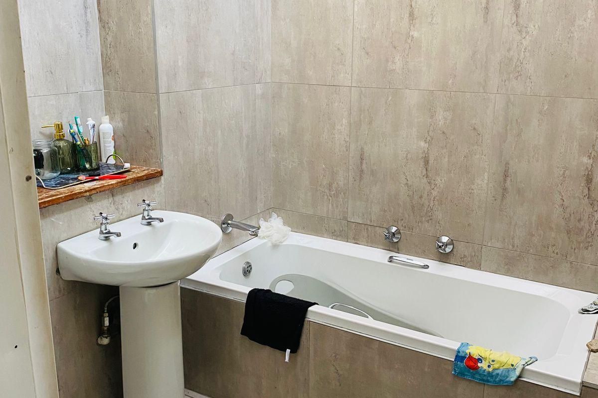 Townhouse For Sale in Tasbet Park - Photo 4