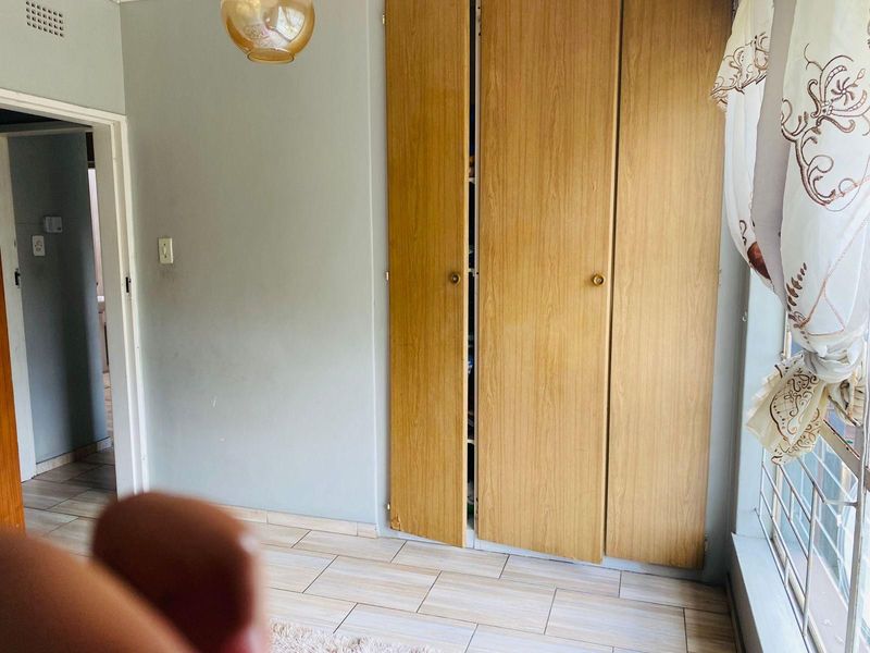 Townhouse For Sale in Tasbet Park - Photo 6