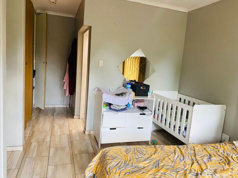 Townhouse For Sale in Tasbet Park - Photo 3